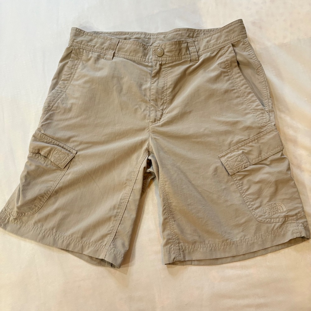 The North Face Mens Khaki Tan Nylon Cargo Hiking Shorts Outdoors size 32‎